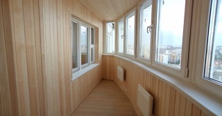 Отделка, остекление, утепление балконов в Сарапуле от 205 руб. м/2.